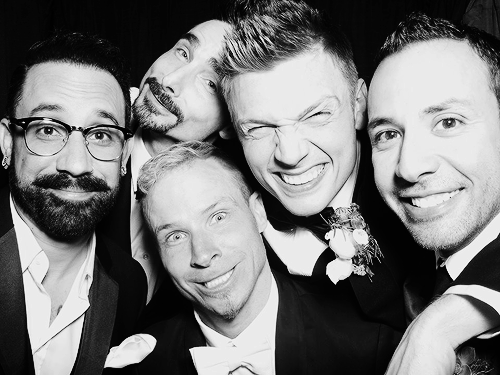 CWZVOoJWEAEOShc.png large